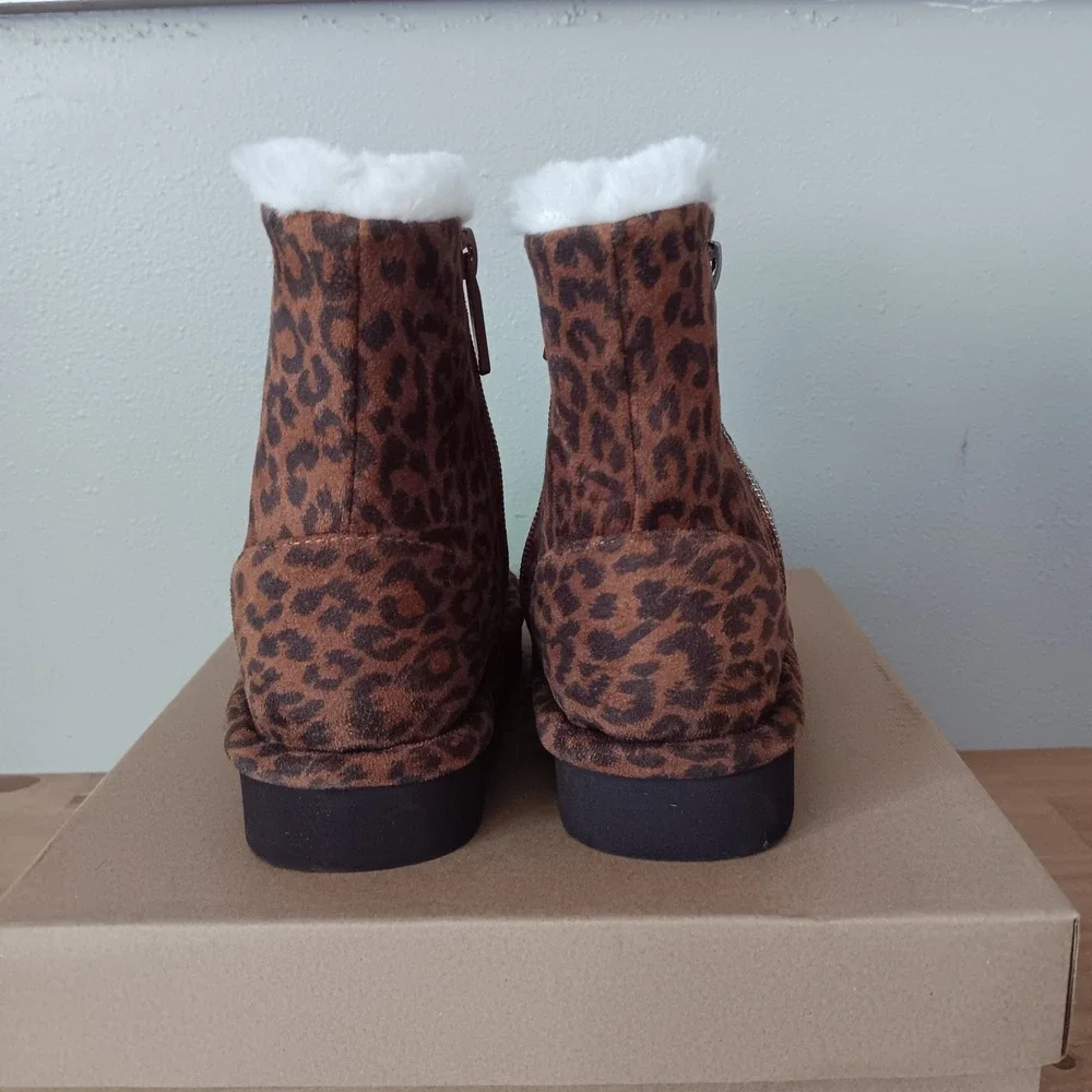Steve Madden Oakley Boots Kids Size 10 Leopard Faux Fur Zip Ankle Boot NWB
